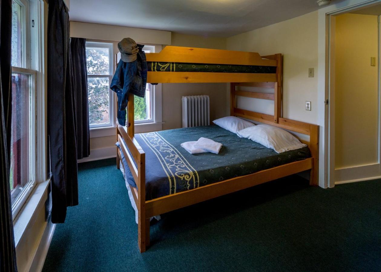Hi Penticton - Hostel Eksteriør billede